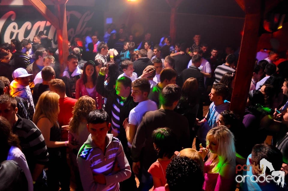 Valentine's Day Party în Faház, 