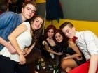 Valentine's Day Party în Yellow