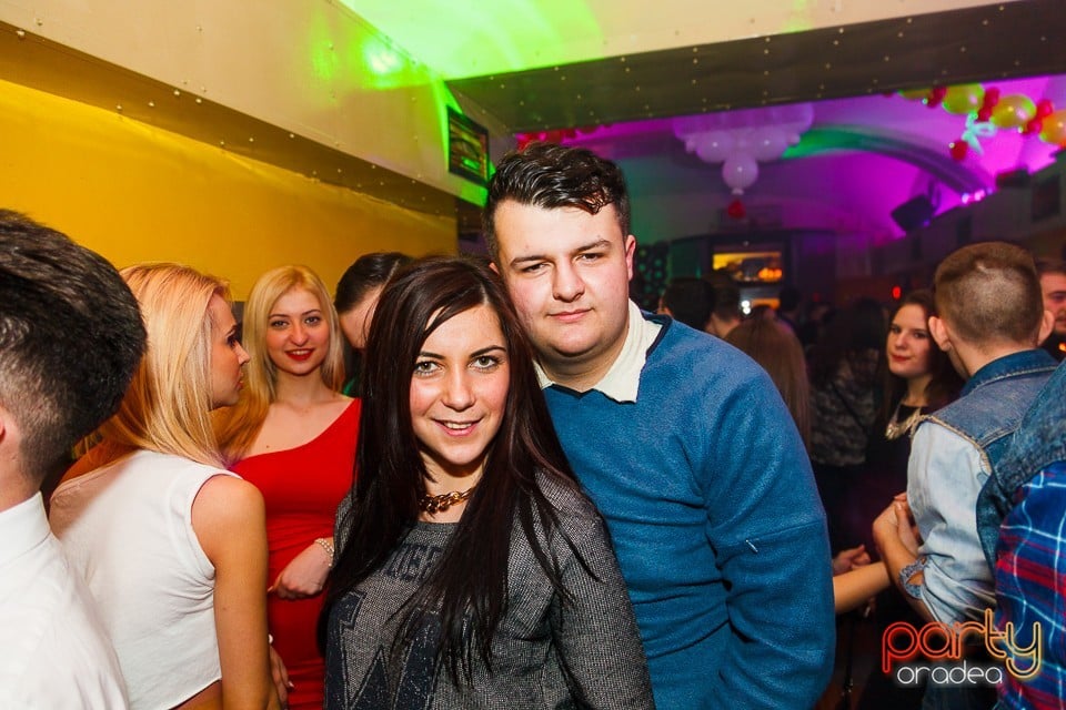 Valentine's Day Party în Yellow, 