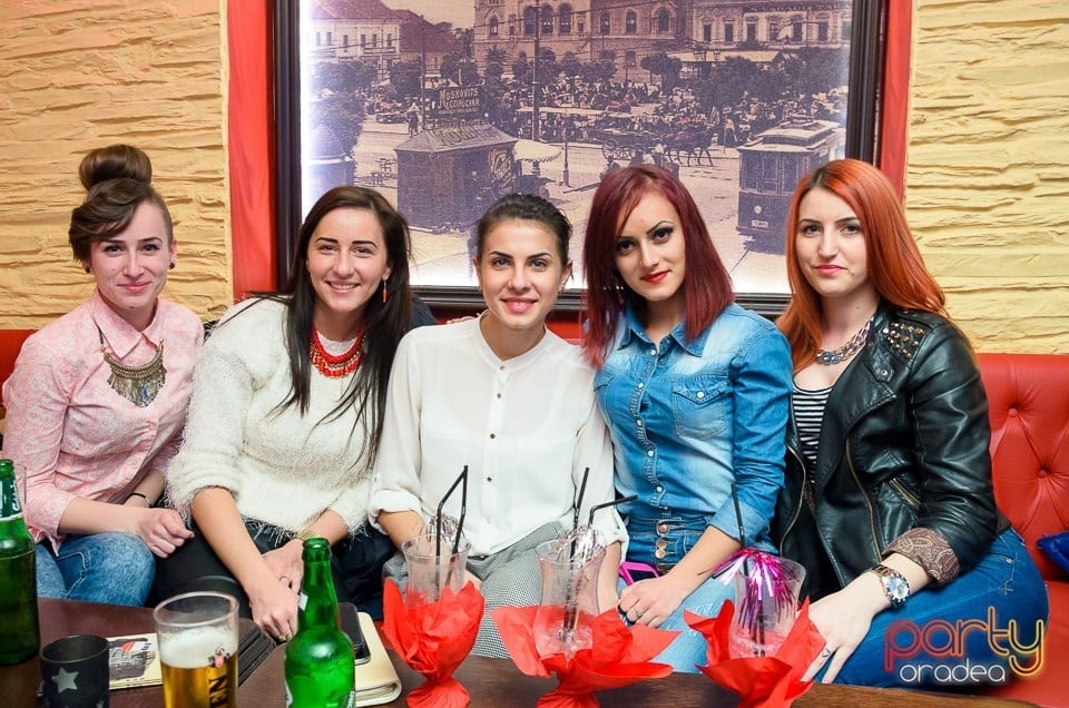 Valentines Day Party în Downtown Paparazzi, Downtown Paparazzi