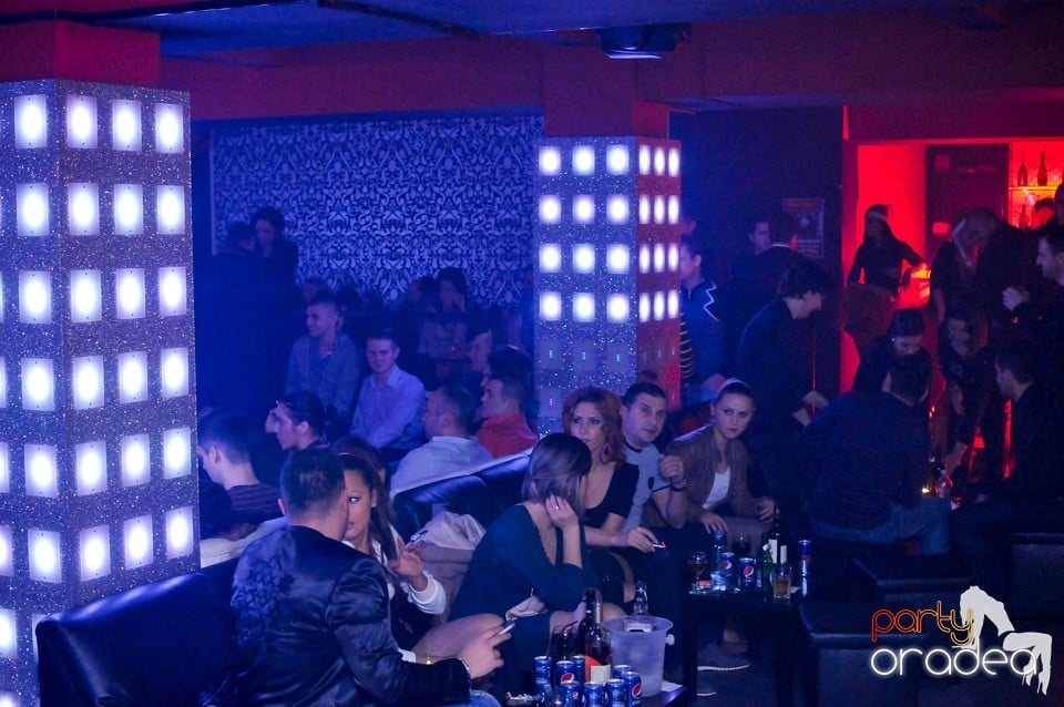 Vali Vijelie în Club Life,