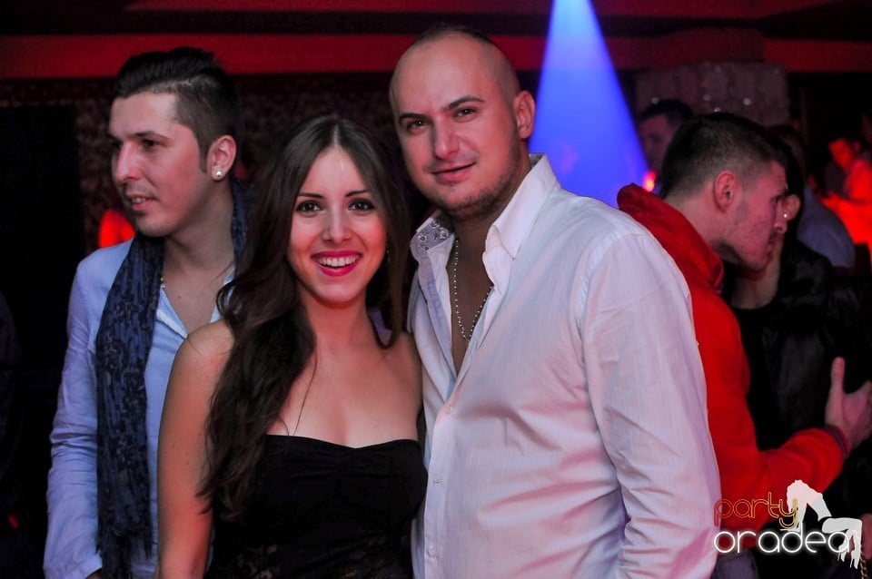 Vali Vijelie în Club Life,
