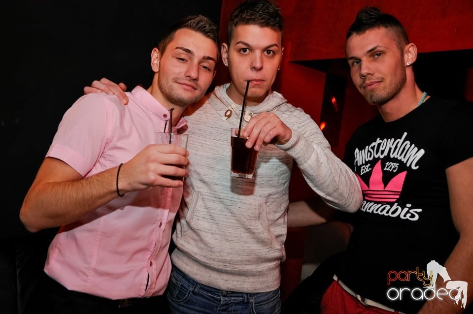 Vali Vijelie în Club Life,