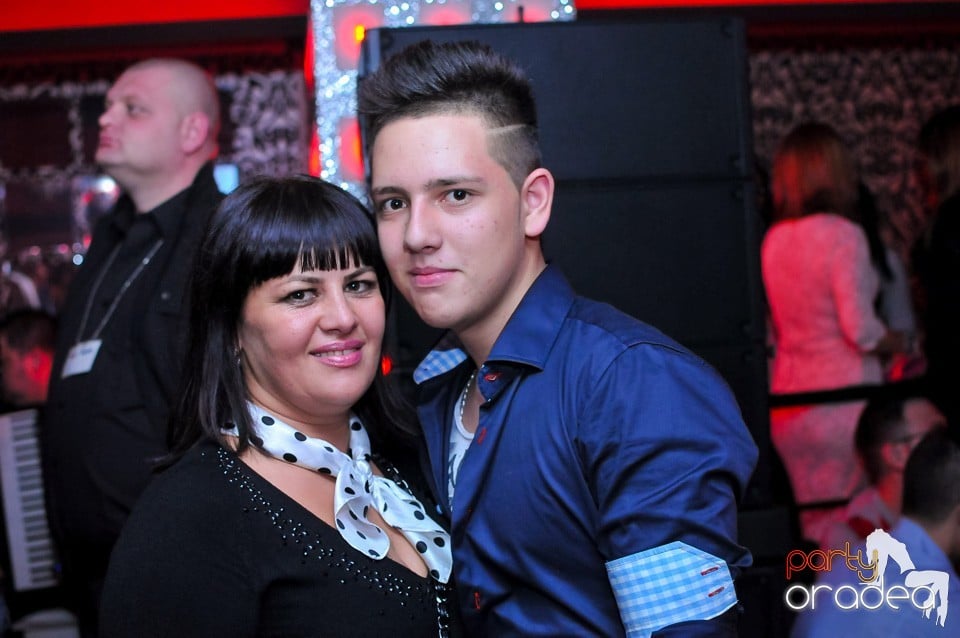 Vali Vijelie în Club Life,