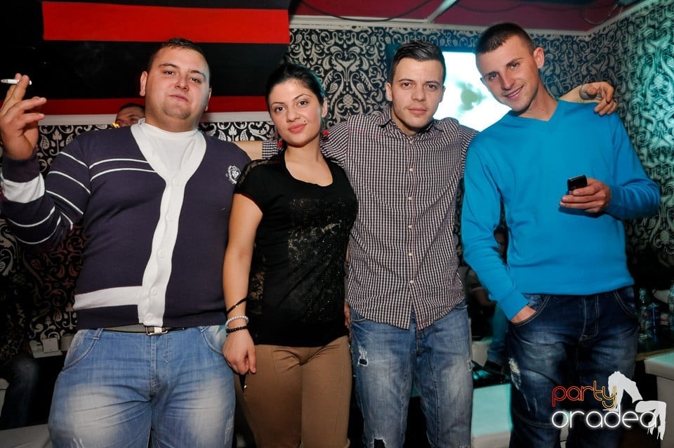 Vali Vijelie în Club Life,