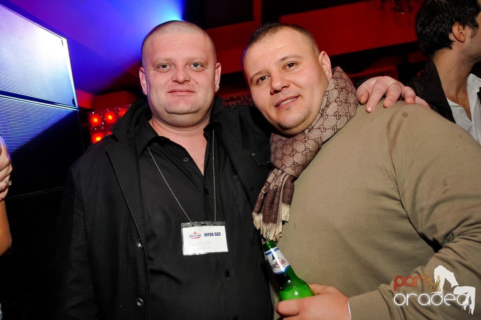 Vali Vijelie în Club Life,