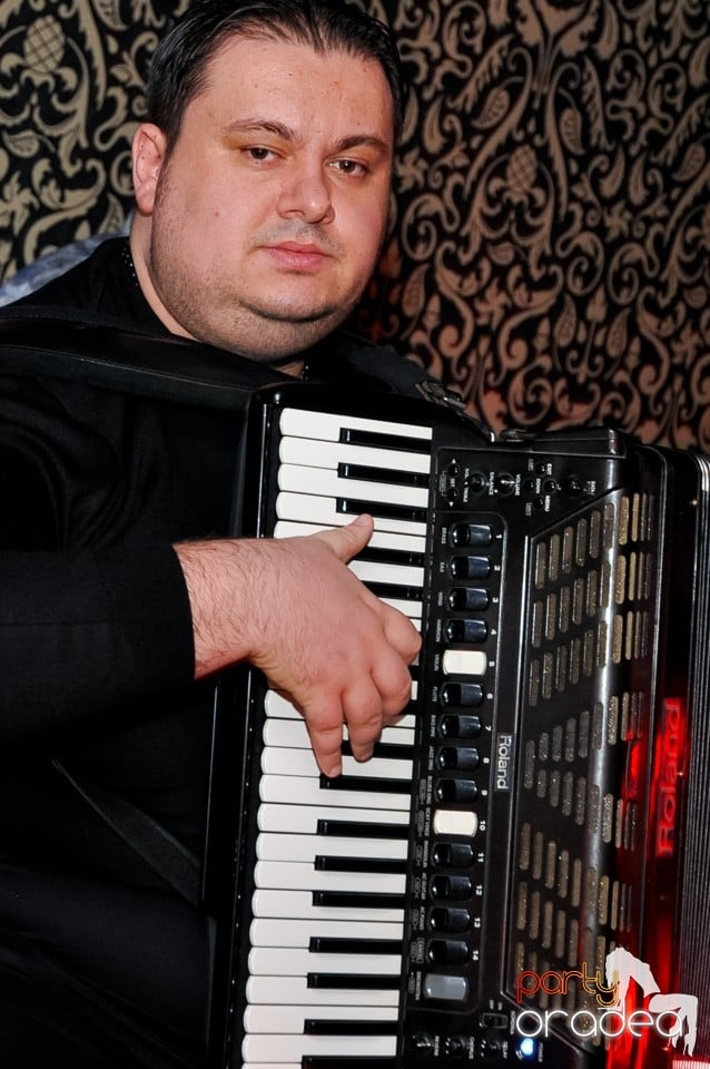 Vali Vijelie în Club Life,
