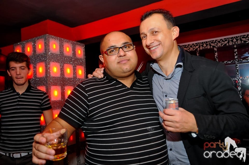 Vali Vijelie în Club Life,