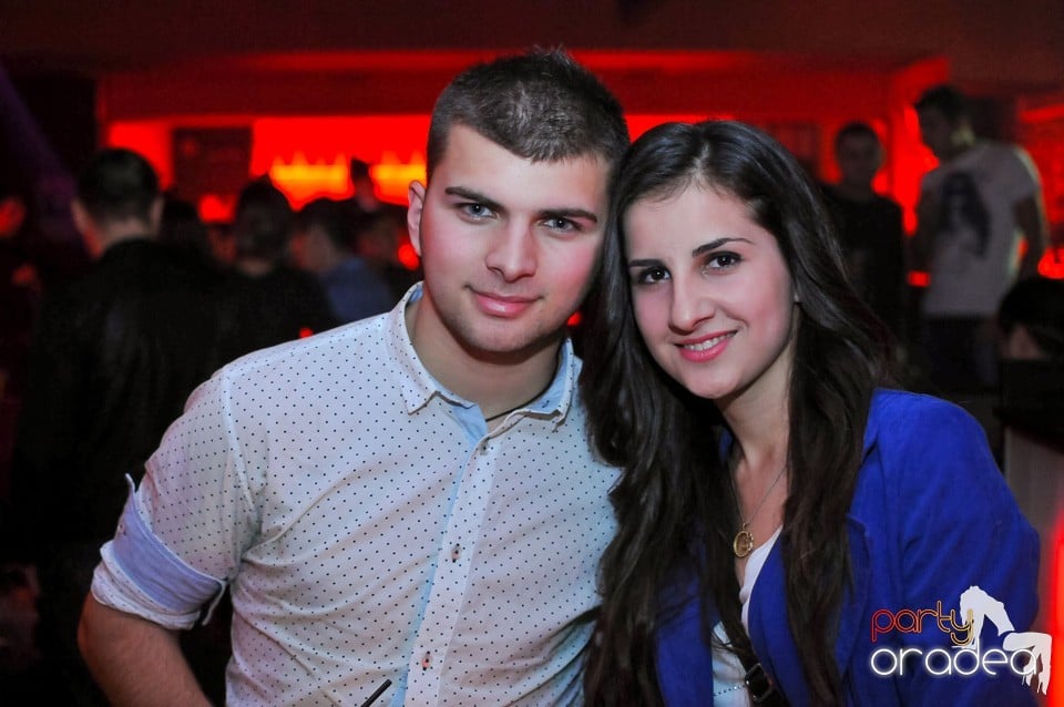 Vali Vijelie în Club Life,