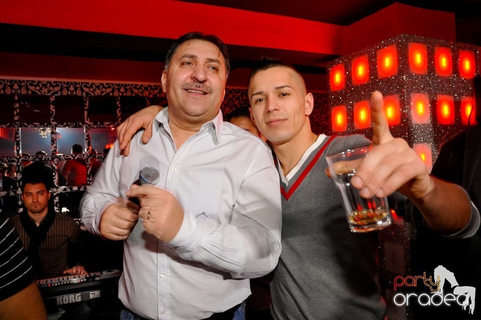 Vali Vijelie în Club Life,