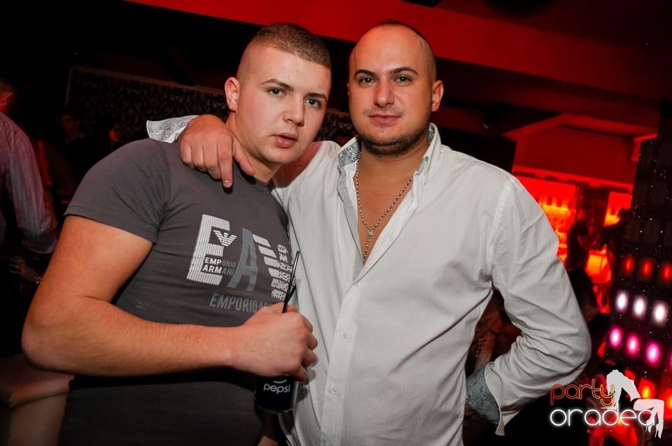 Vali Vijelie în Club Life,