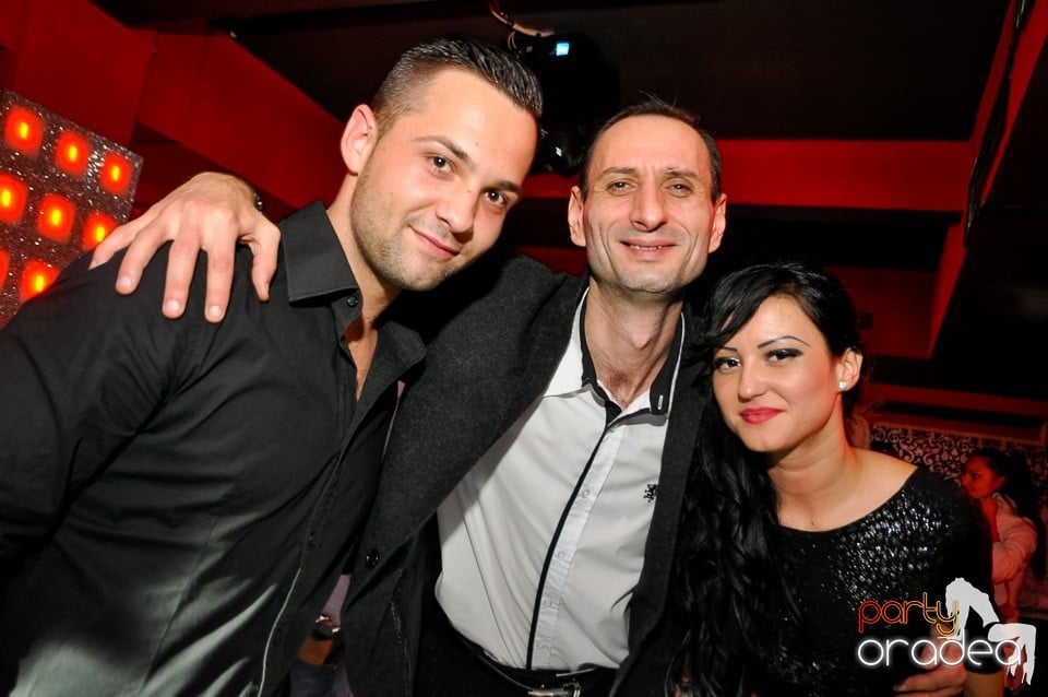 Vali Vijelie în Club Life,