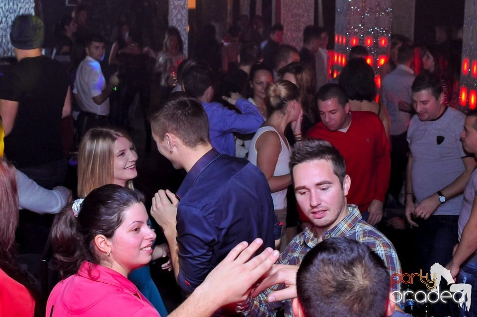 Vali Vijelie în Club Life,