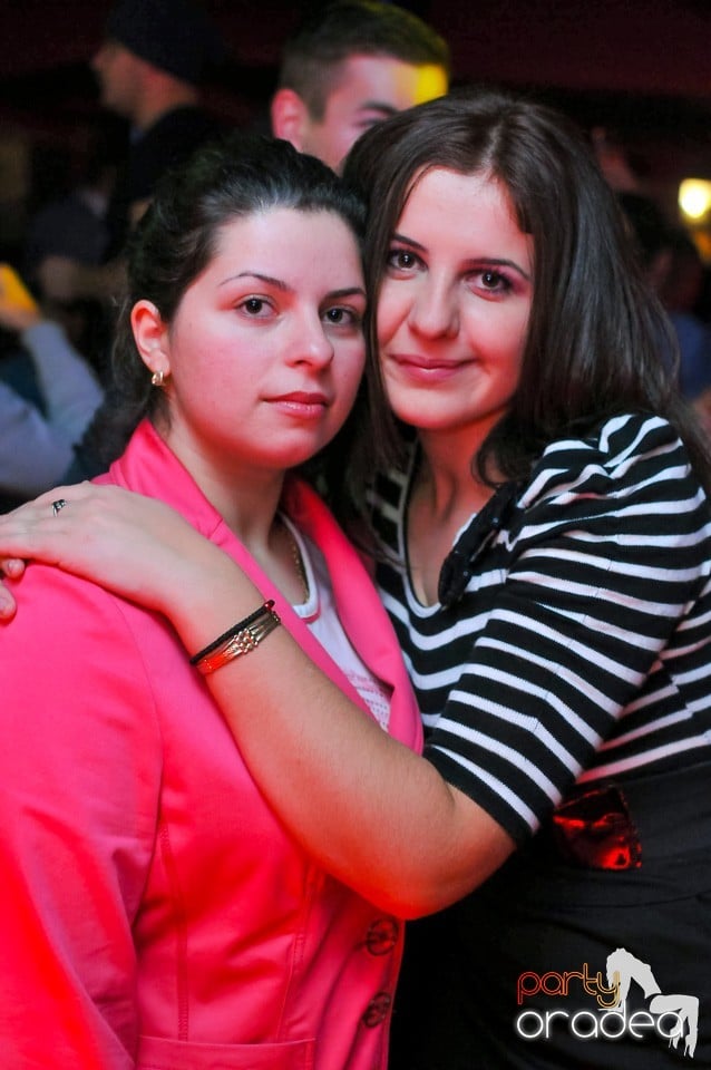 Vali Vijelie în Club Life,
