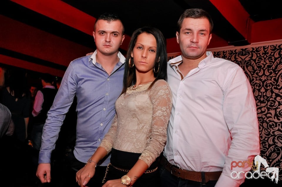 Vali Vijelie în Club Life,