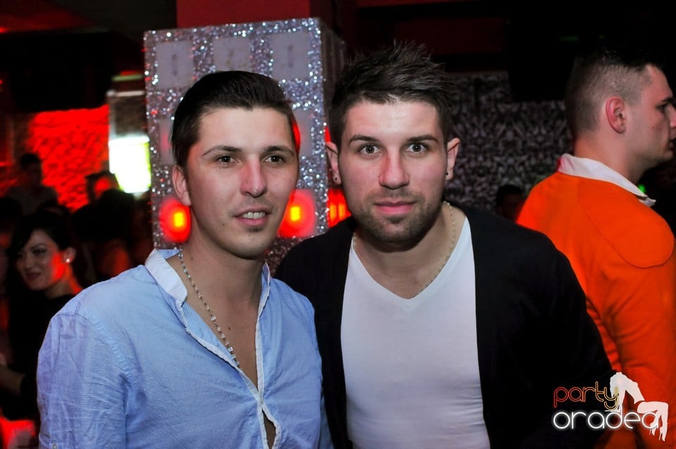 Vali Vijelie în Club Life,