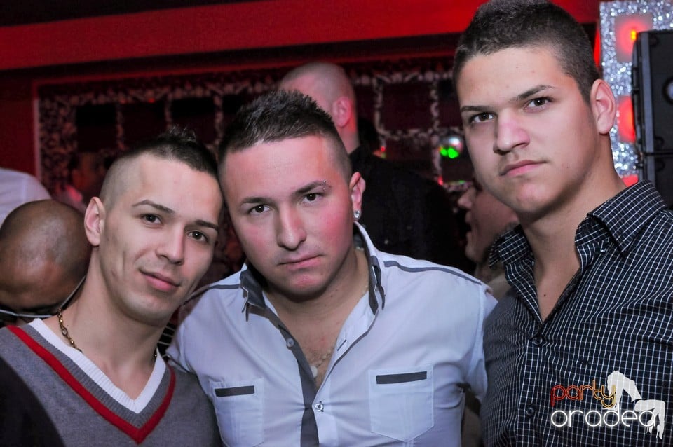 Vali Vijelie în Club Life,