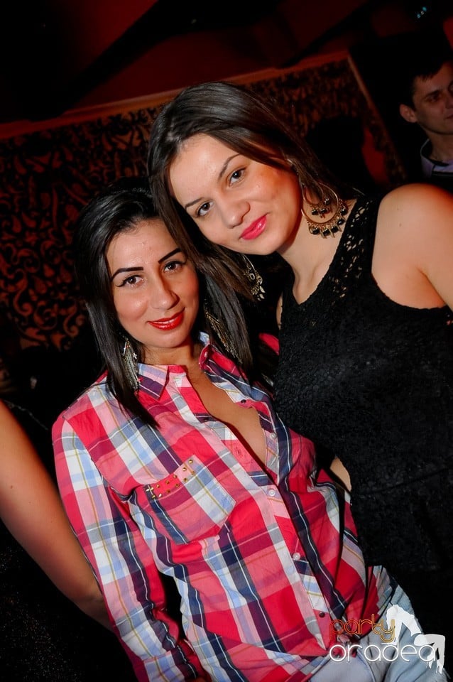 Vali Vijelie în Club Life,