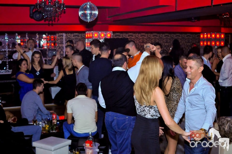 Vali Vijelie în Club Life,
