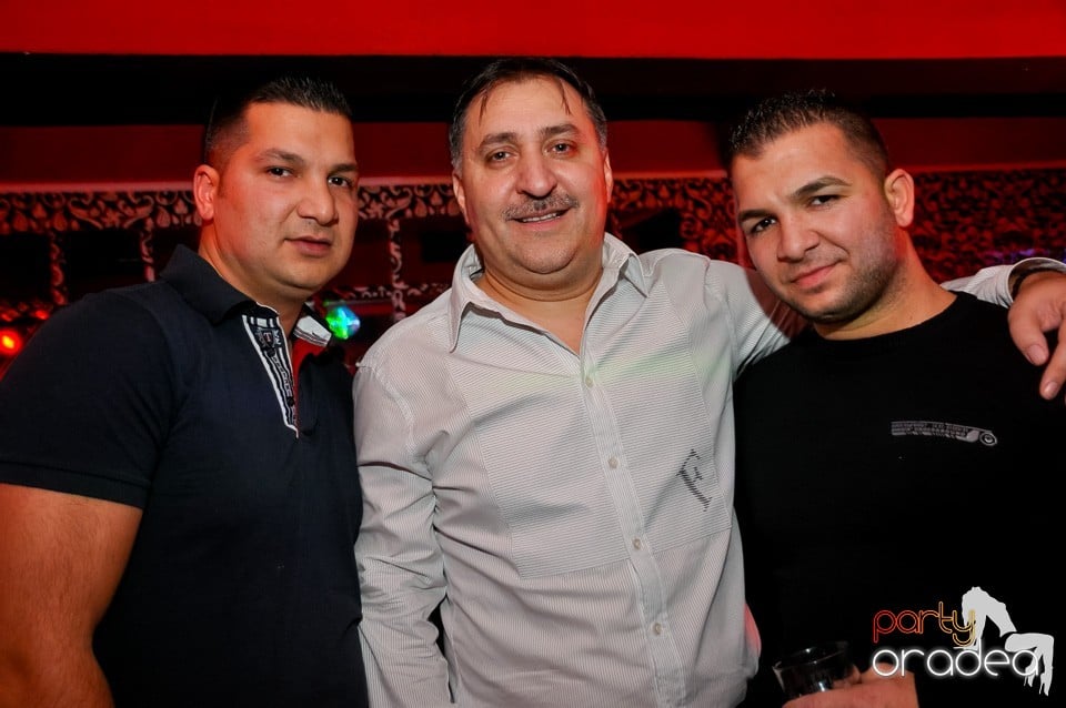 Vali Vijelie în Club Life,