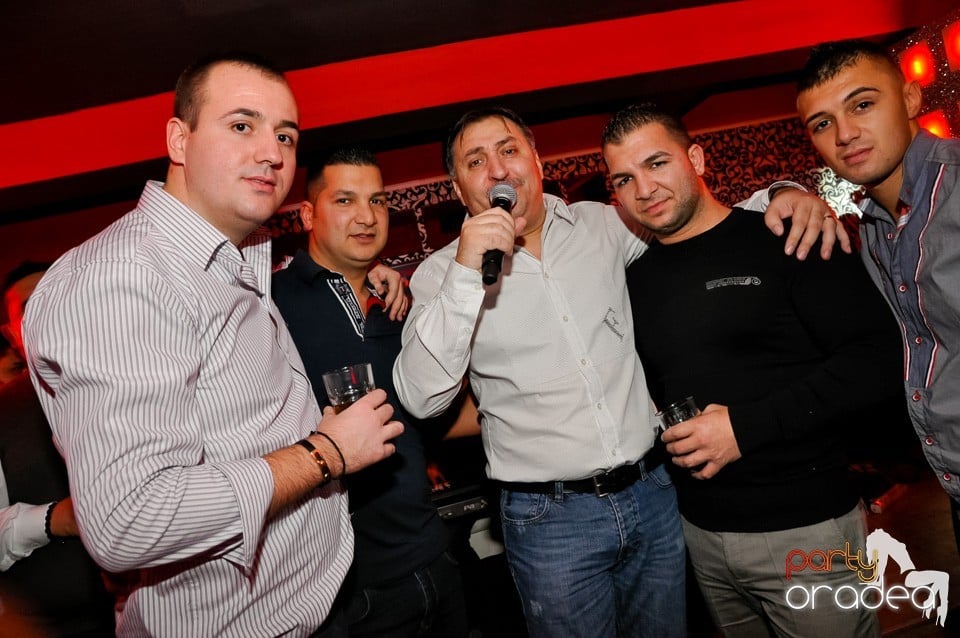 Vali Vijelie în Club Life,