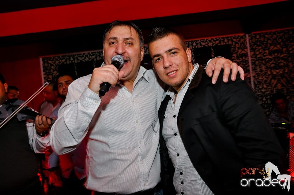 Vali Vijelie în Club Life,