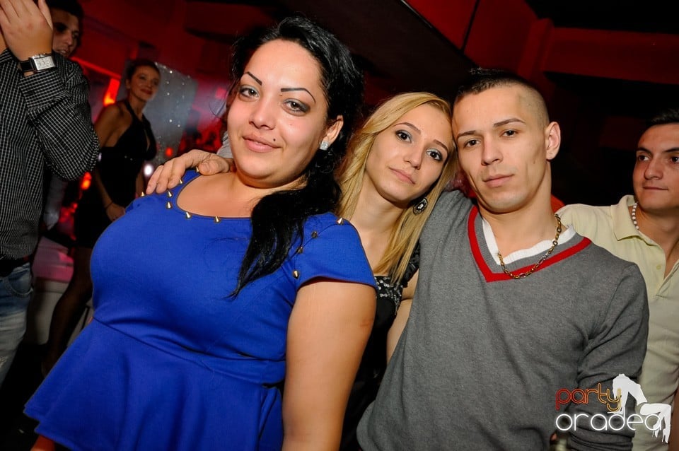 Vali Vijelie în Club Life,