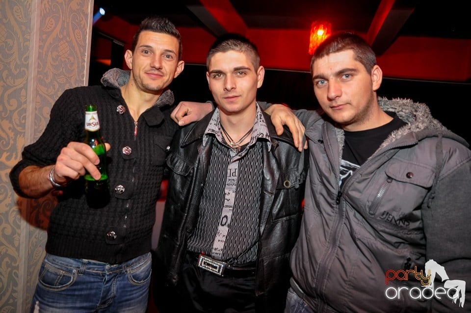 Vali Vijelie în Club Life,