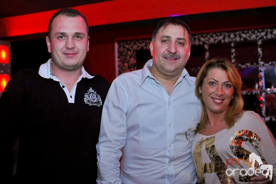 Vali Vijelie în Club Life,