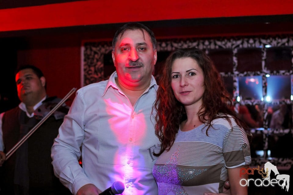 Vali Vijelie în Club Life,