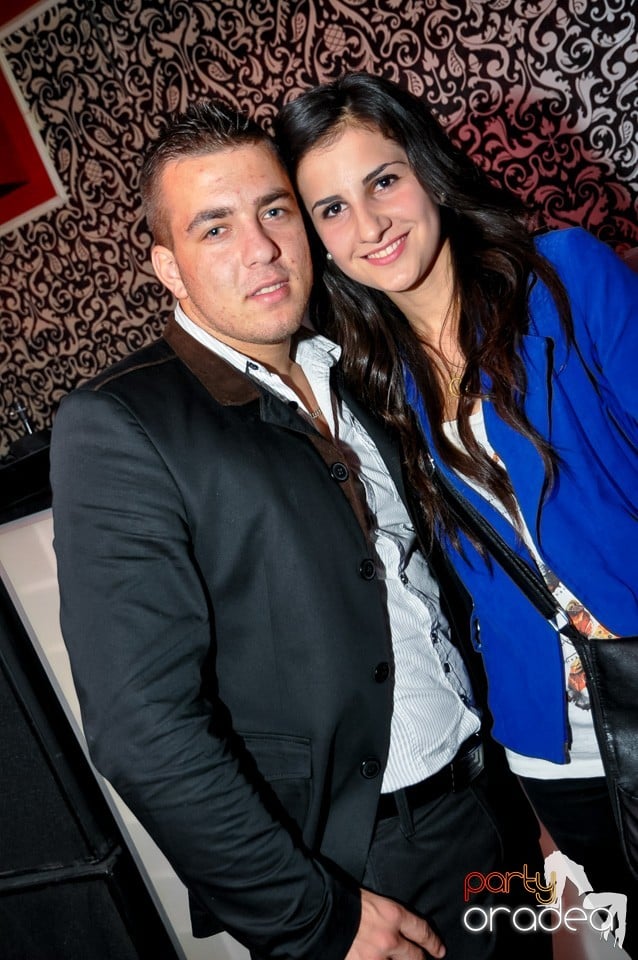 Vali Vijelie în Club Life,