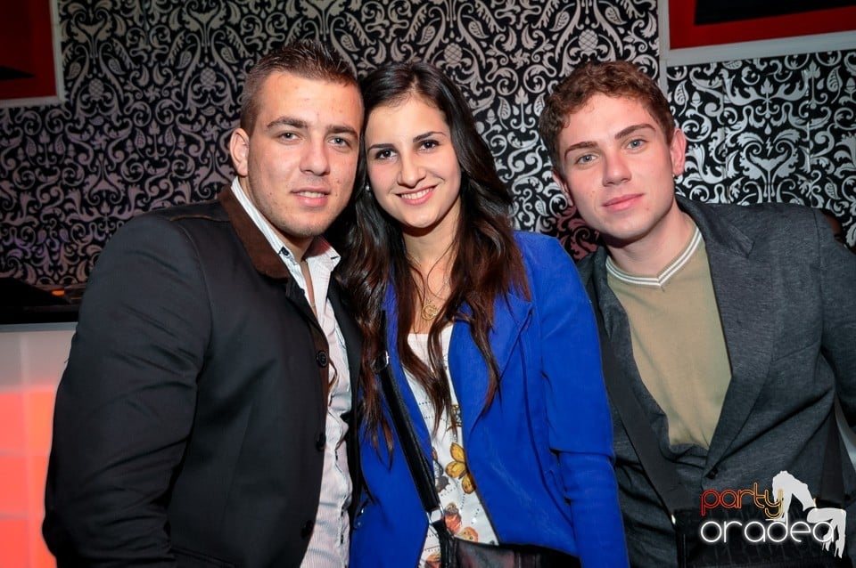 Vali Vijelie în Club Life,