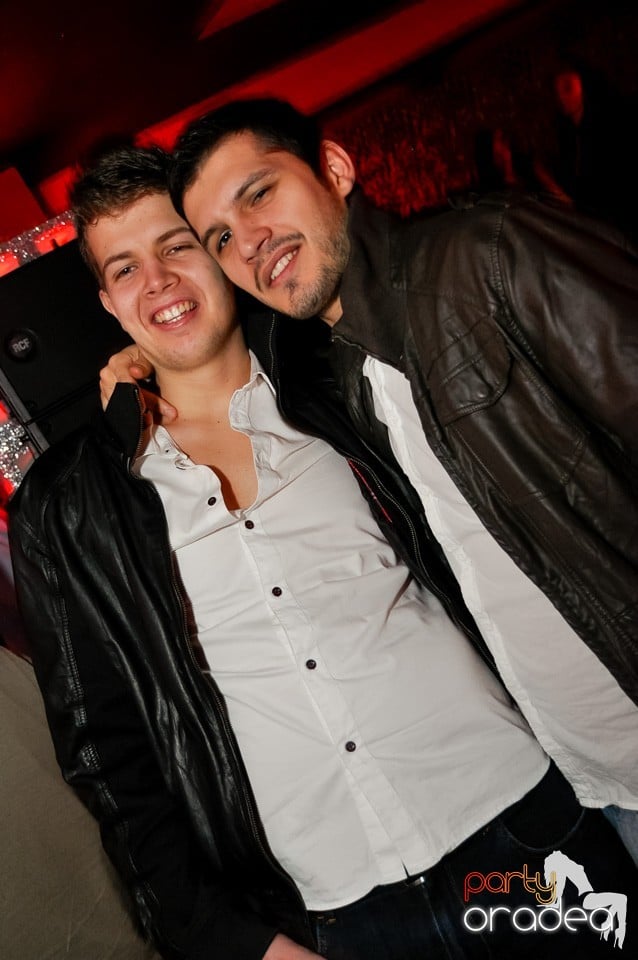 Vali Vijelie în Club Life,
