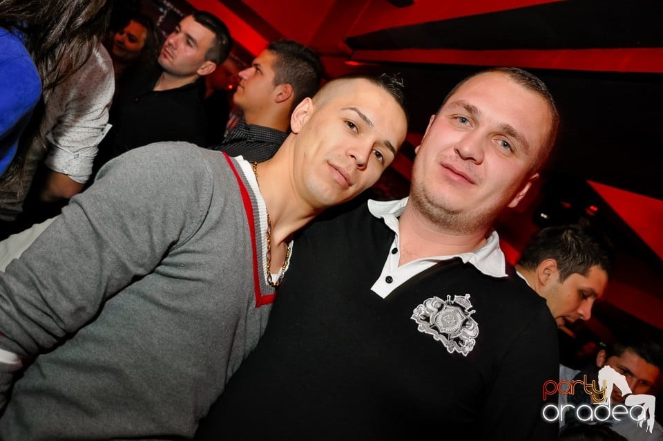 Vali Vijelie în Club Life,