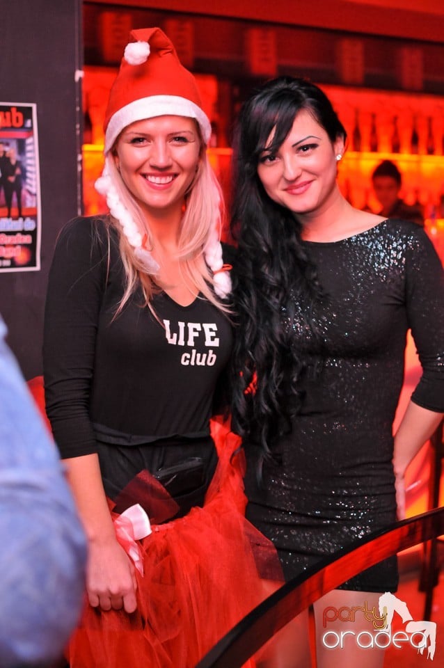 Vali Vijelie în Club Life,