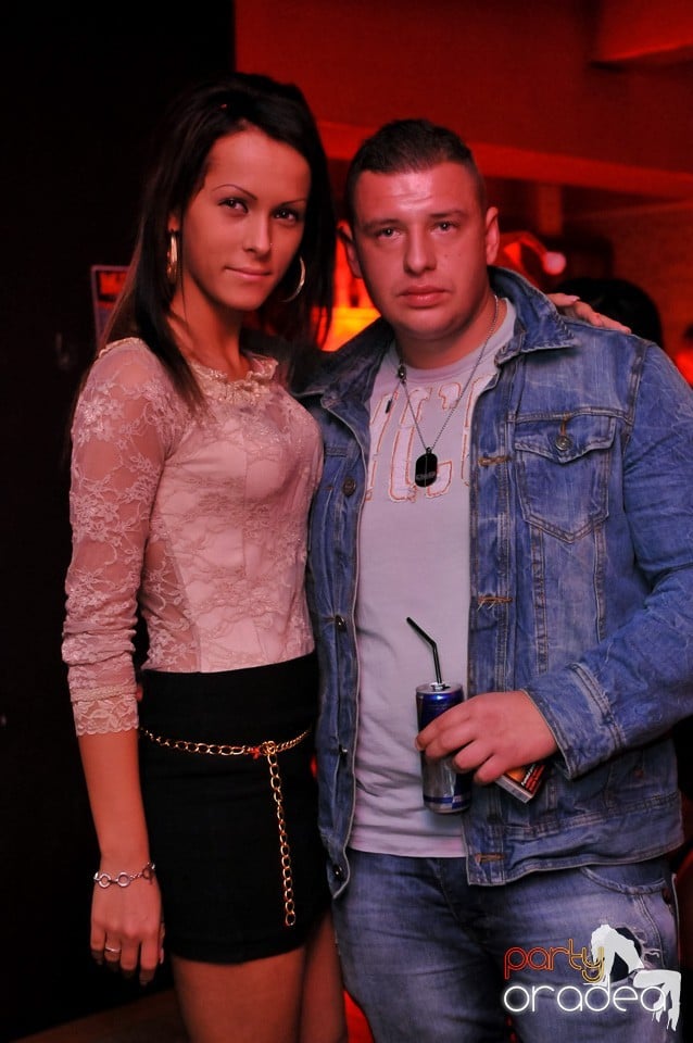 Vali Vijelie în Club Life,