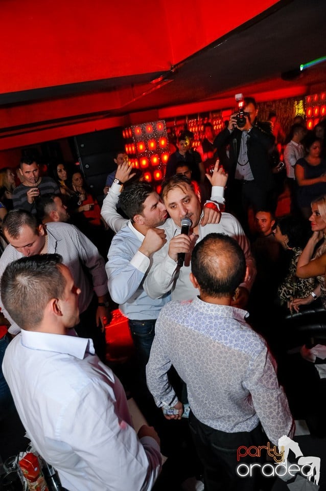 Vali Vijelie în Club Life,