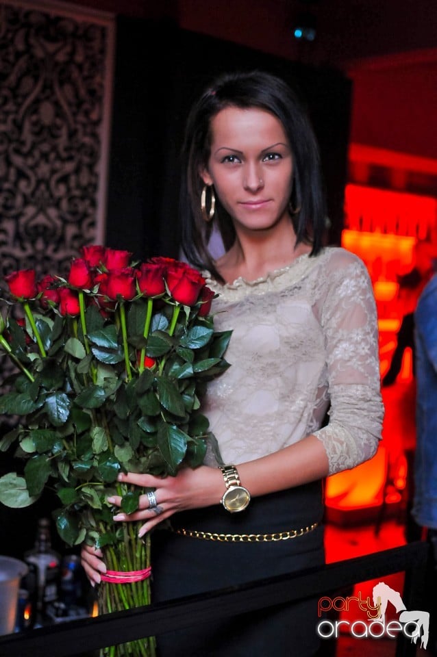 Vali Vijelie în Club Life,