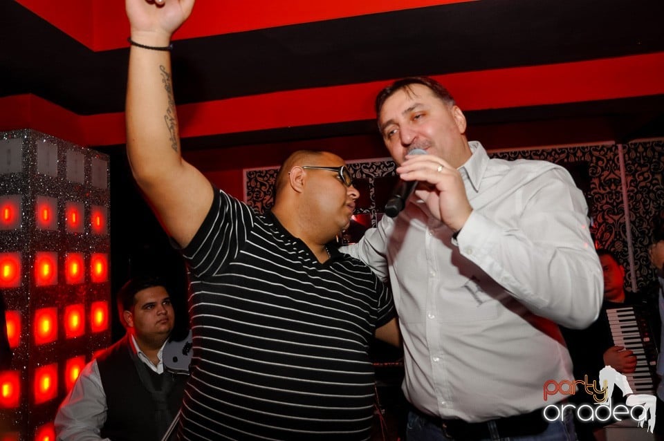 Vali Vijelie în Club Life,