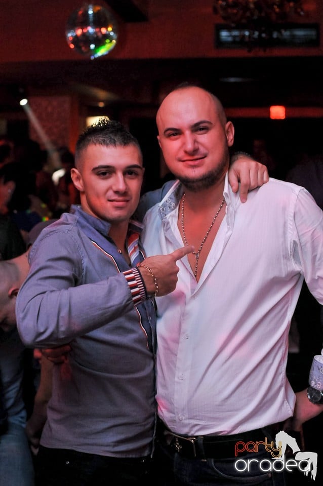 Vali Vijelie în Club Life,