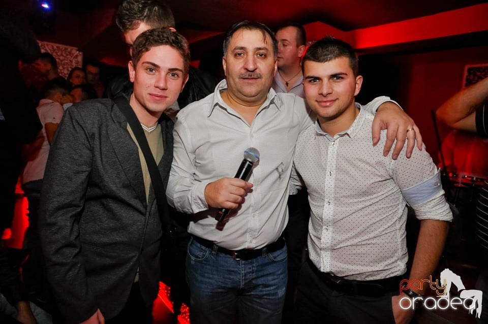Vali Vijelie în Club Life,