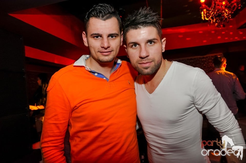 Vali Vijelie în Club Life,