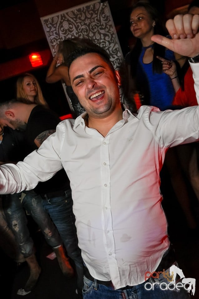 Vali Vijelie în Club Life,