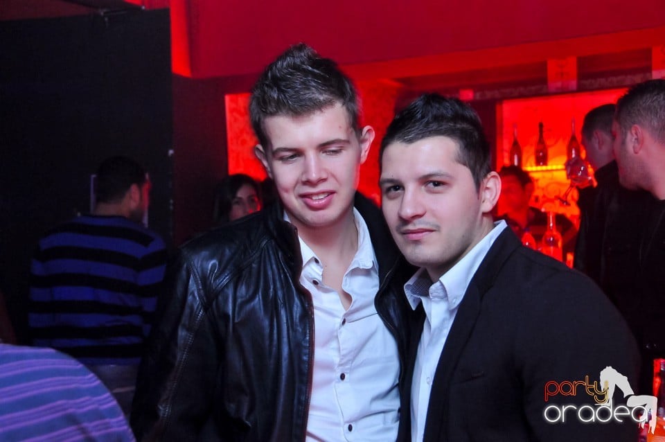 Vali Vijelie în Club Life,