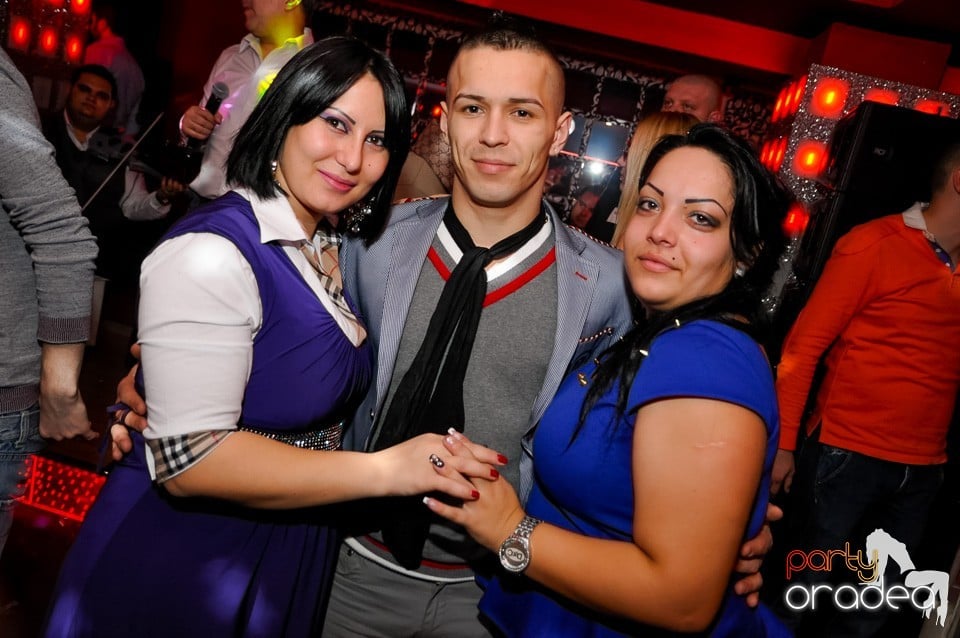 Vali Vijelie în Club Life,