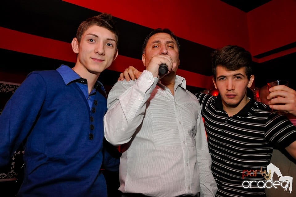 Vali Vijelie în Club Life,