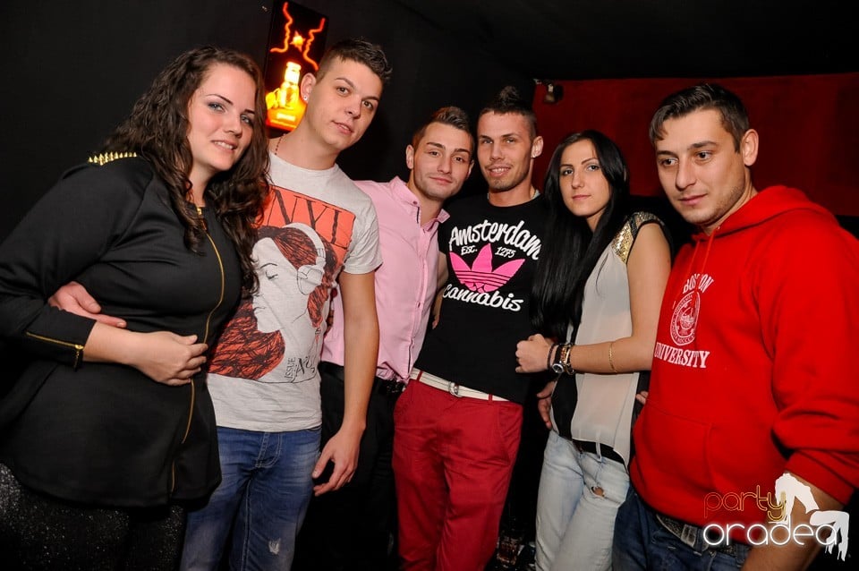 Vali Vijelie în Club Life,