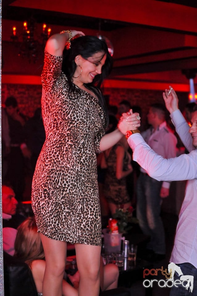 Vali Vijelie în Club Life,