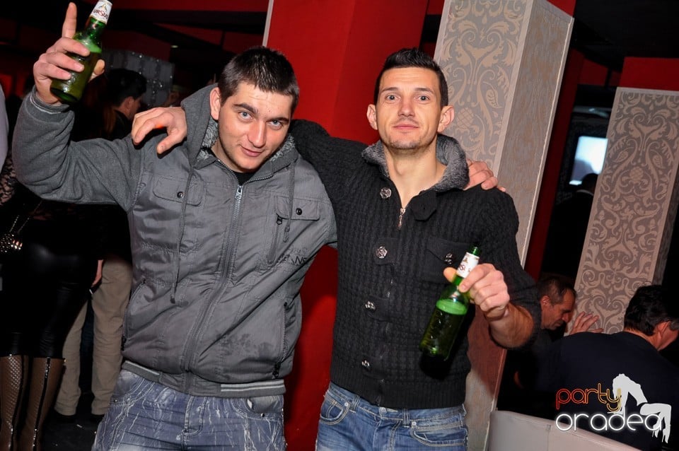 Vali Vijelie în Club Life,