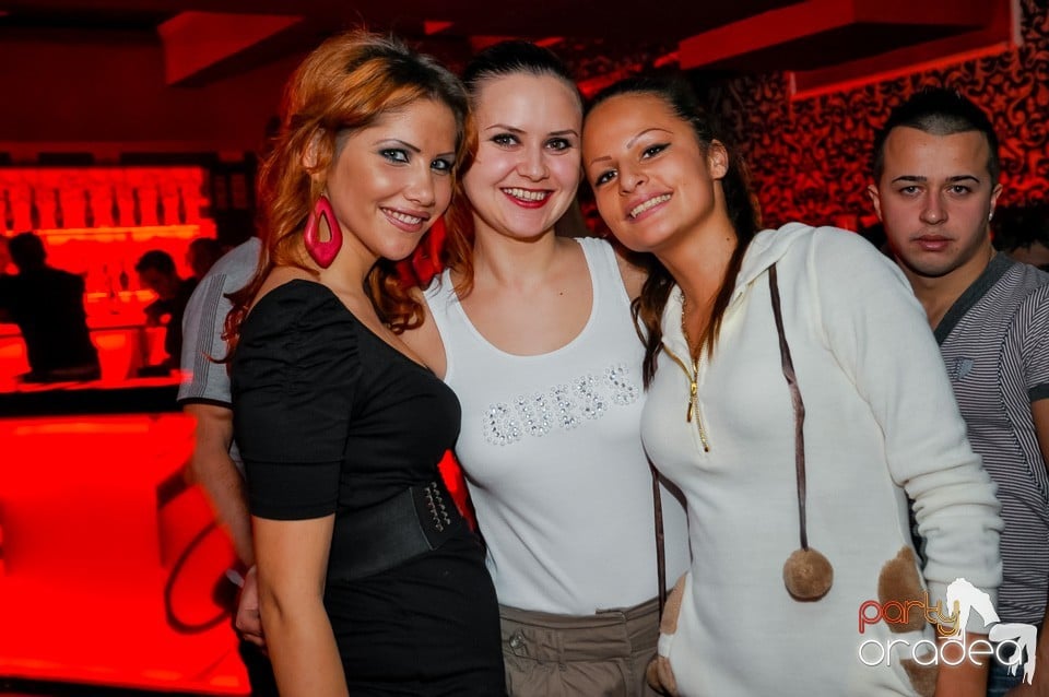 Vali Vijelie în Club Life,